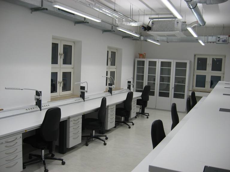 datArena_PC_Lab_leer_001.jpg