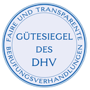 Rundes Siegel: "Gütesiegel des DHV. Faire und transparente Berufungsverhandlungen"